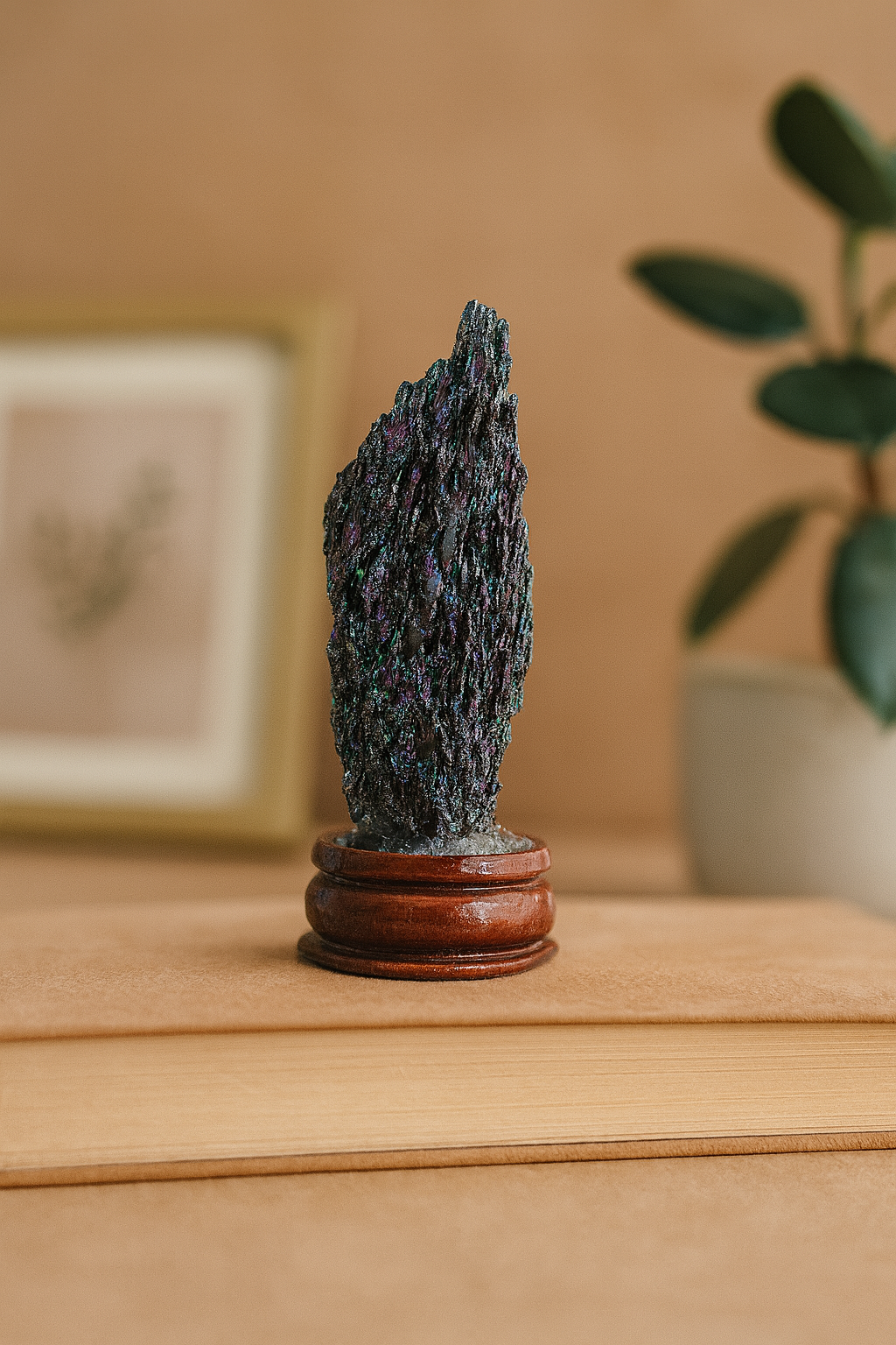 NATURAL CARBORUNDUM ROAK RAINBOW CLUSTER STONE