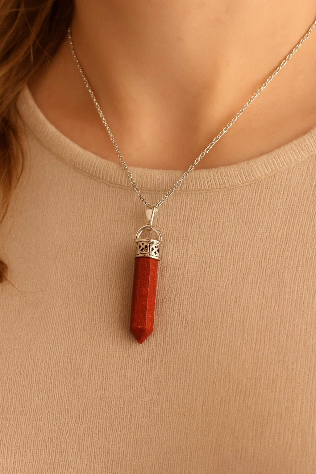 RED GOLD STONE PENDANT
