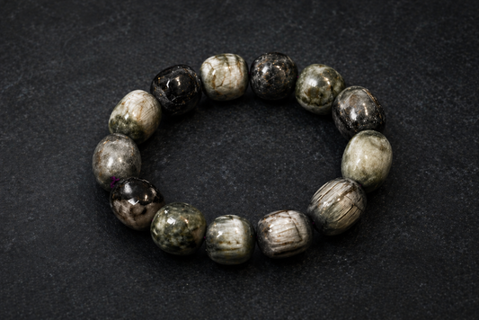 Black Cat’s Eye Bracelet for Intuition & Inner Clarity | Energy Healing Crystal Bracelet