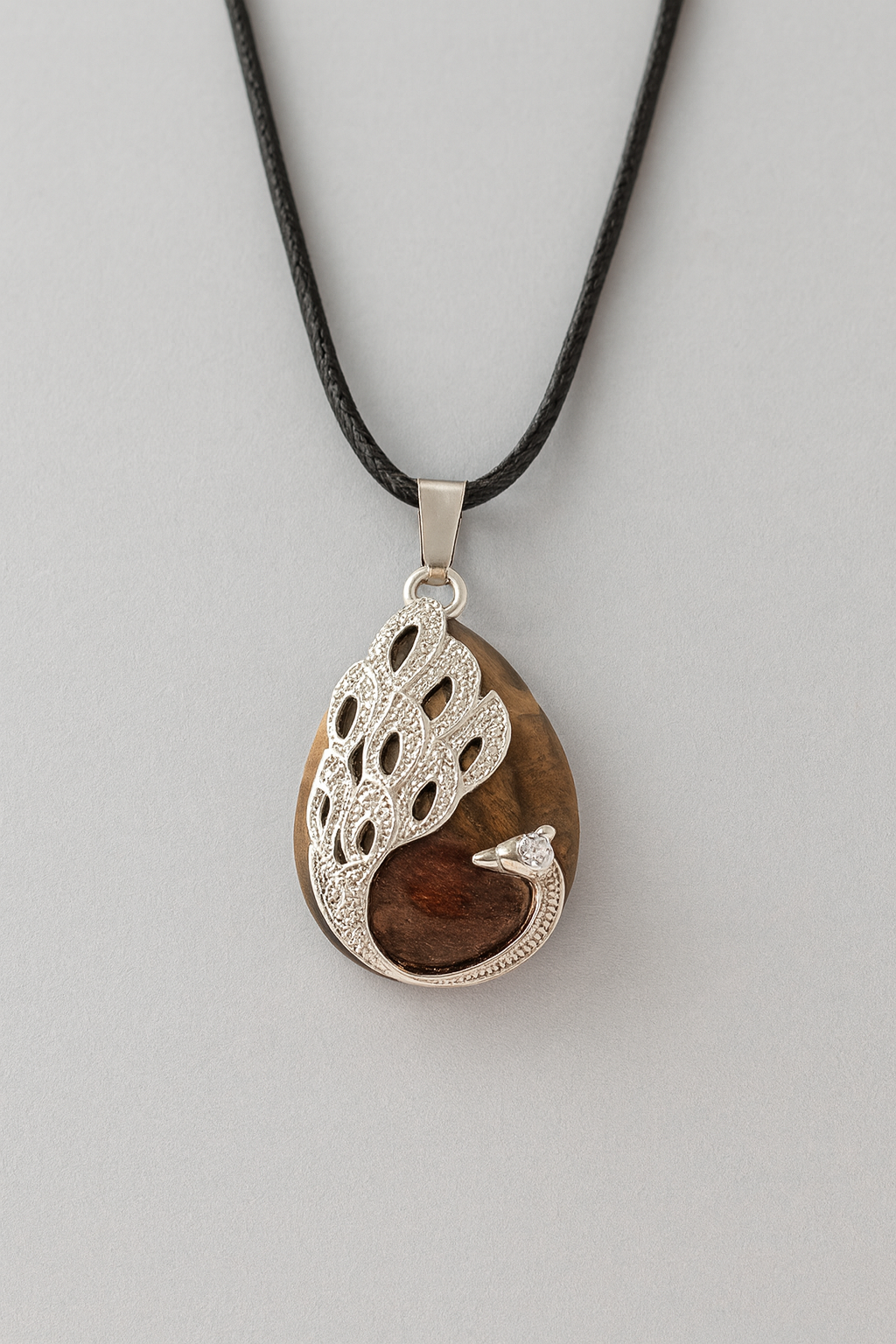 TIGER EYE IN GERMAN SILVER
